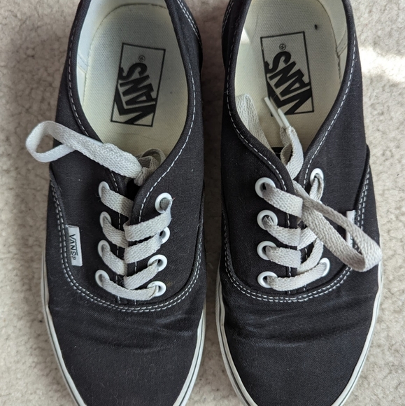 Vans Authentics - Picture 1 of 6